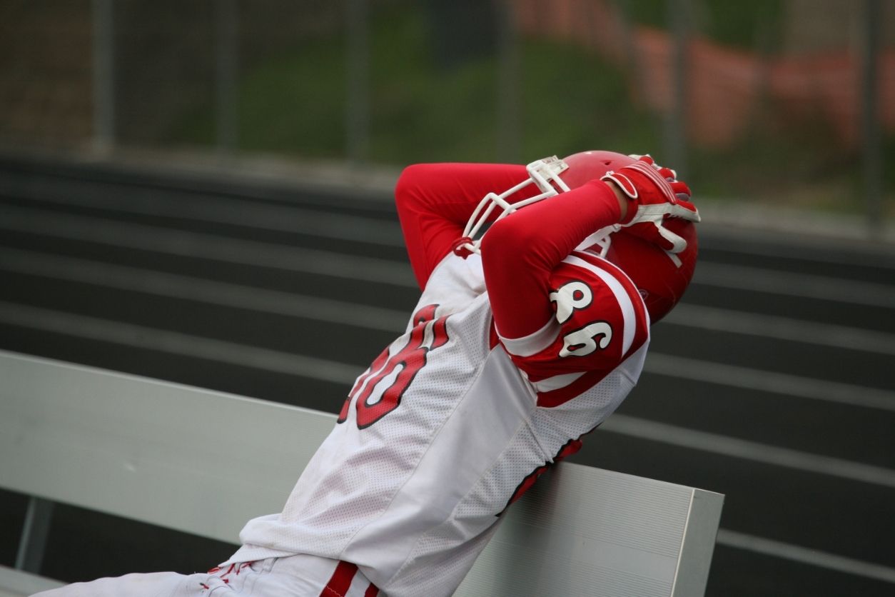 What Does Your Body Language Say To College Coaches? - captainu college sports recruiting blog article