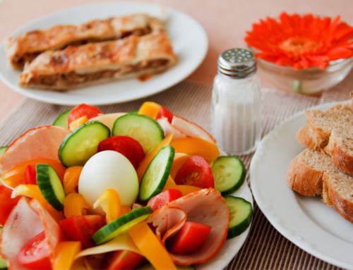 How to Eat Well Anywhere (Even at School!)